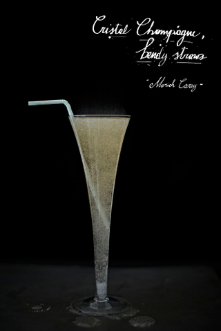 Illustration for article titled From Beyoncé to Sinatra: Photos of the food and drinks stars demand